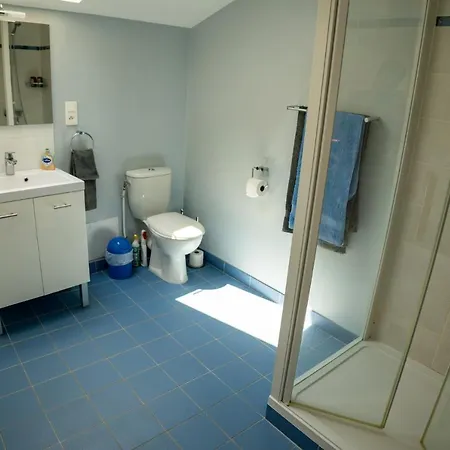 Les Du Vigneron Et Cd'h Bed & Breakfast 4*