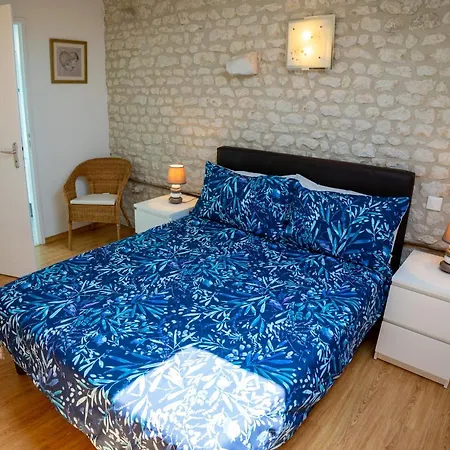 Les Du Vigneron Et Cd'h Bed & Breakfast