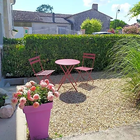 Les Du Vigneron Et Cd'h Bed & Breakfast