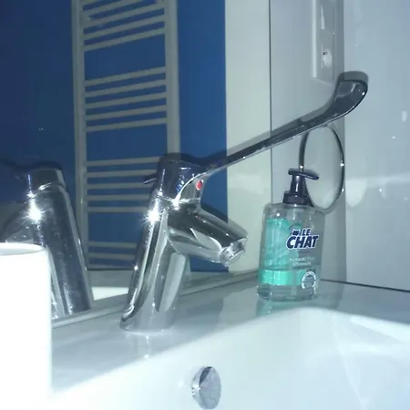 Les Du Vigneron Et Cd'h Bed & Breakfast 4*