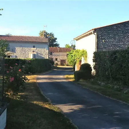 Les Du Vigneron Et Cd'h Bed & Breakfast Saint-Seurin-de-Palenne