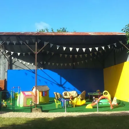 Bed & Breakfast Les Du Vigneron Et Cd'h 4*