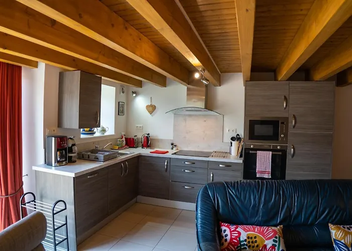 Les Du Vigneron Et Cd'h Bed and breakfast Saint-Seurin-de-Palenne