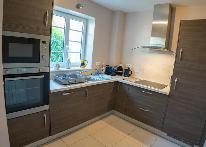 Les Du Vigneron Et Cd'h 4*