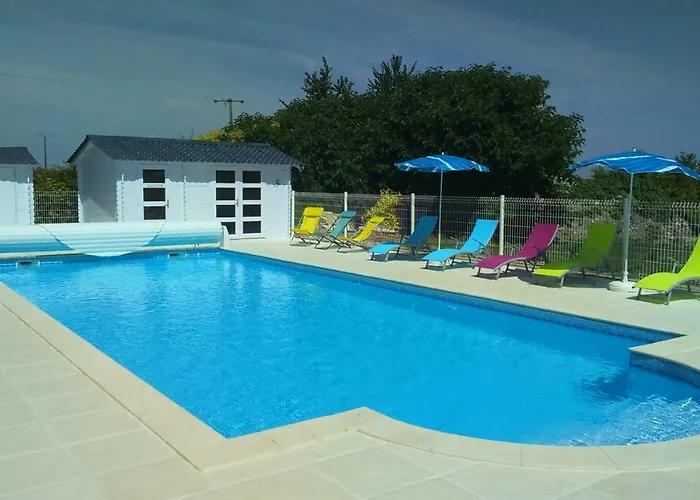 Les Du Vigneron Et Cd'h Bed and breakfast