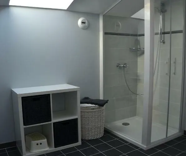 Les Du Vigneron Et Cd'h 4*